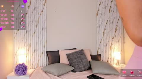 missvioleet online show from April 2026 04:59:02 PM