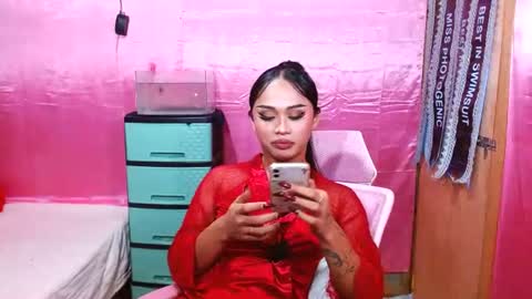 Snapshot of missviolet11 chatting on July 2026 06:58:02 PM SweetViolet online show from July 2026 06:58:02 PM