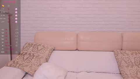 missxcaprice online show from October 2025 02:42:01 AM