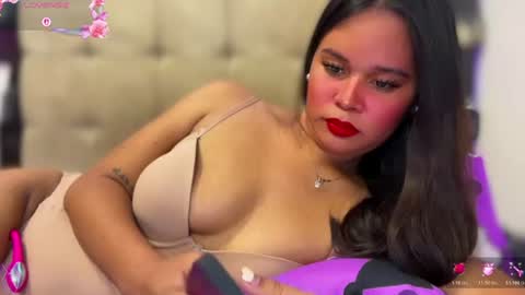 Snapshot of missxthalia697 chatting on July 2026 12:27:01 AM Miss. Thalia online show from July 2026 12:27:01 AM