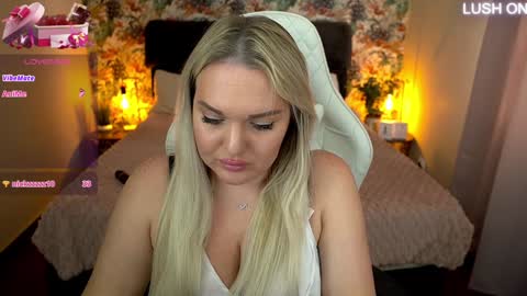 Snapshot of missyymartinezz chatting on December 2024 09:40:02 AM Amely online show from December 2024 09:40:02 AM