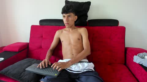 Snapshot of mister_jhonxxx chatting on December 2024 12:45:02 PM mister_jhonxxx online show from December 2024 12:45:02 PM