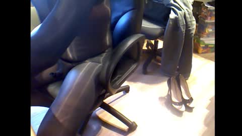 Snapshot of misterbobbyxx chatting on September 2025 11:04:01 AM misterbobbyxx online show from September 2025 11:04:01 AM