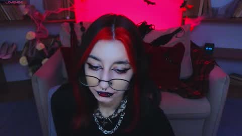 Marcelline online show from October 2025 10:16:02 AM