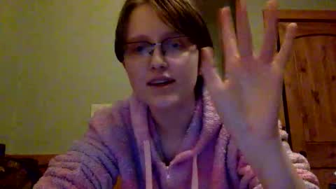 Lassie Cassie online show from March 2026 03:28:02 AM