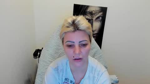 Snapshot of mistress_catsnow chatting on February 2025 11:59:02 AM Miss CatSnow online show from February 2025 11:59:02 AM