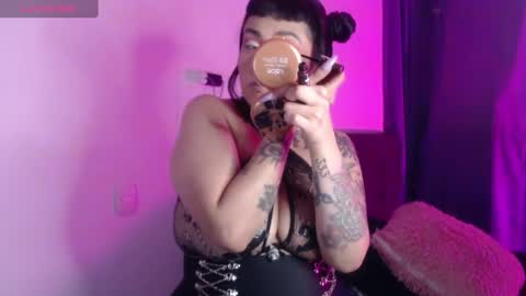 Snapshot of mistress_ditta2 chatting on February 2025 06:52:02 AM       online show from February 2025 06:52:02 AM