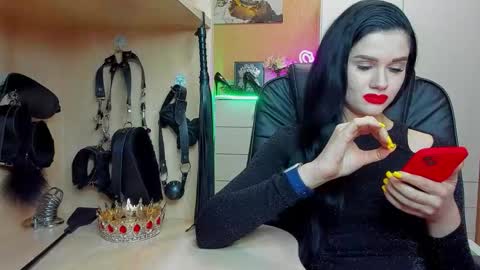 Snapshot of mistress_kristi chatting on November 2025 07:48:02 PM Mistress Kristi online show from November 2025 07:48:02 PM