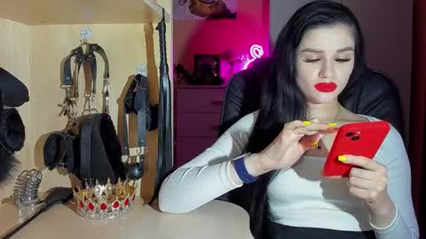 Snapshot of mistress_kristi chatting on November 2025 06:51:02 PM Mistress Kristi online show from November 2025 06:51:02 PM