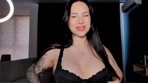 Snapshot of mistress_ninaohnina chatting on June 2026 06:40:01 AM Mistress Nina online show from June 2026 06:40:01 AM