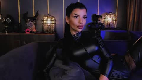 Snapshot of mistresselenia chatting on December 2024 10:57:01 AM Elenia online show from December 2024 10:57:01 AM