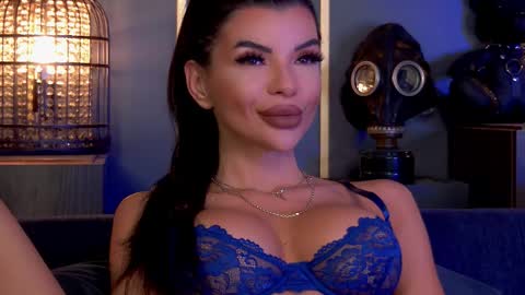 Snapshot of mistresselenia chatting on October 2025 01:08:02 PM Elenia online show from October 2025 01:08:02 PM