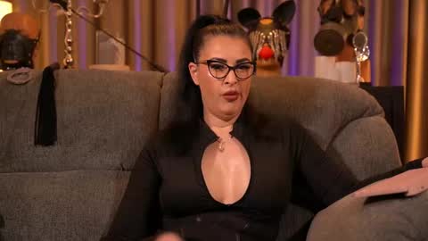 Mistress Kelly online show from December 2025 08:51:01 PM