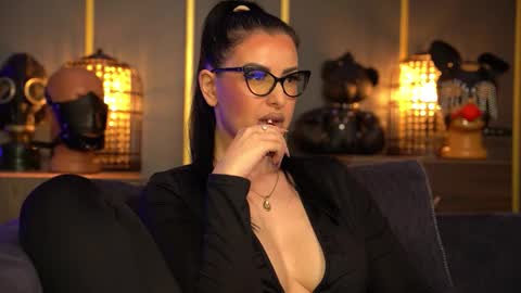 Mistress Kelly online show from March 2026 08:56:02 PM