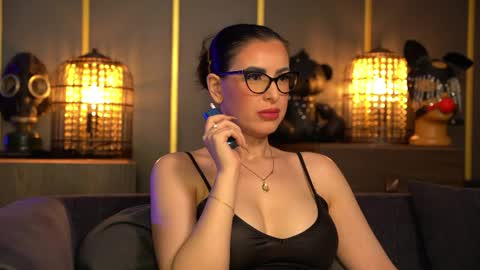 Mistress Kelly online show from April 2026 11:24:01 PM