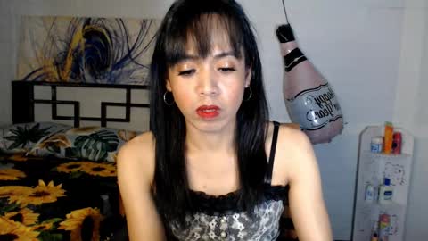 Snapshot of mistressnicoletrans chatting on January 2025 09:28:01 AM SexyCutieNicole online show from January 2025 09:28:01 AM