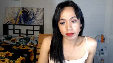Snapshot of mistressnicoletrans chatting on January 2025 02:25:01 PM SexyCutieNicole online show from January 2025 02:25:01 PM