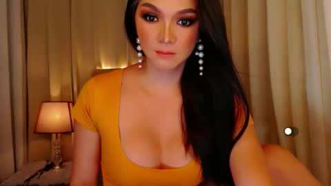 Leah online show from April 2026 08:45:02 PM