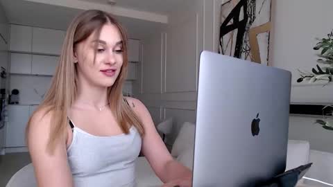 mistressuniverse online show from March 2026 12:33:01 PM