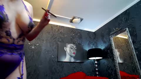 Snapshot of mistresswanda chatting on December 2024 09:50:01 PM MistressWanda - online show from December 2024 09:50:01 PM