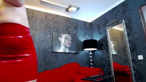 Snapshot of mistresswanda chatting on December 2024 09:52:01 PM MistressWanda - online show from December 2024 09:52:01 PM