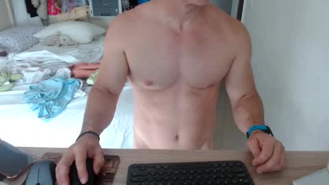 Snapshot of mitcheli chatting on January 2025 03:19:01 PM Onlyfans  online show from January 2025 03:19:01 PM