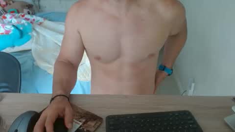 Snapshot of mitcheli chatting on October 2025 02:19:01 PM Onlyfans  online show from October 2025 02:19:01 PM