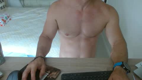 Snapshot of mitcheli chatting on October 2025 03:24:02 PM Onlyfans  online show from October 2025 03:24:02 PM