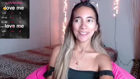 Snapshot of mitchwilson1 chatting on September 2025 10:04:02 PM mitchwilson1 online show from September 2025 10:04:02 PM