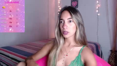 Snapshot of mitchwilson1 chatting on November 2025 09:37:01 PM mitchwilson1 online show from November 2025 09:37:01 PM