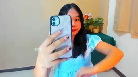 Snapshot of mitsuri_yuki chatting on October 2025 10:59:02 AM Mitsu online show from October 2025 10:59:02 AM