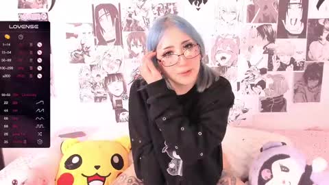 Snapshot of miwaviolet chatting on December 2024 01:35:02 AM Miwa Violet online show from December 2024 01:35:02 AM