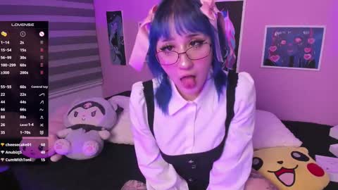 Snapshot of miwaviolet chatting on March 2025 11:53:01 PM Miwa Violet online show from March 2025 11:53:01 PM