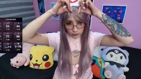 Snapshot of miwaviolet chatting on November 2025 01:00:02 AM Miwa Violet online show from November 2025 01:00:02 AM