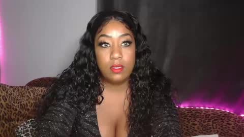 Snapshot of mixedlovers chatting on September 2025 06:31:01 PM Precious online show from September 2025 06:31:01 PM