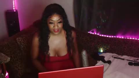 Snapshot of mixedlovers chatting on September 2025 06:15:02 AM Precious online show from September 2025 06:15:02 AM