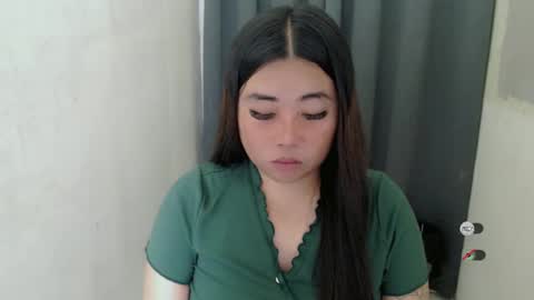 Snapshot of miya_licious chatting on February 2025 10:33:01 PM cassie marie online show from February 2025 10:33:01 PM