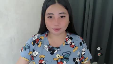 Snapshot of miya_licious chatting on February 2025 10:43:01 PM cassie marie online show from February 2025 10:43:01 PM