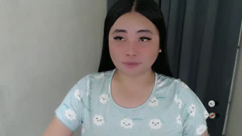 Snapshot of miya_licious chatting on February 2025 09:04:02 AM cassie marie online show from February 2025 09:04:02 AM