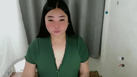 Snapshot of miya_licious chatting on November 2025 06:34:01 AM cassie marie online show from November 2025 06:34:01 AM