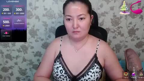 Snapshot of miya_sexasian chatting on December 2024 08:49:02 PM Miya asian online show from December 2024 08:49:02 PM
