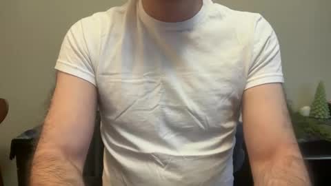 Snapshot of mlsex07 chatting on December 2025 12:58:01 PM LakeheadM online show from December 2025 12:58:01 PM