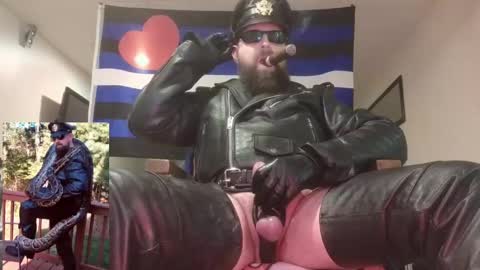 Snapshot of mmazsnake chatting on January 2025 12:33:01 AM SMOKINsnakeEYEZ online show from January 2025 12:33:01 AM