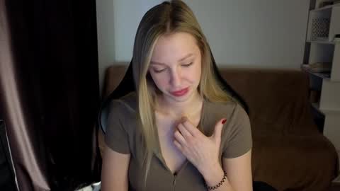 Snapshot of mmm_banana chatting on January 2025 07:58:02 AM Lili online show from January 2025 07:58:02 AM