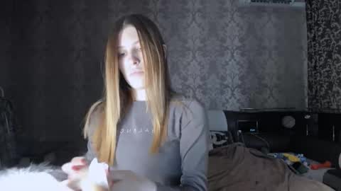 Snapshot of mmm_banana chatting on September 2025 07:23:01 AM Lili online show from September 2025 07:23:01 AM