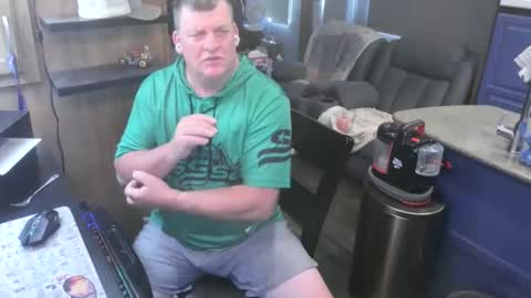 Snapshot of mmmthatsfunnn chatting on June 2026 08:30:02 PM mmmthatsfunnn online show from June 2026 08:30:02 PM