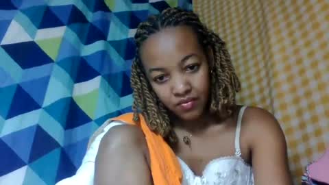 Snapshot of mmyriame chatting on July 2026 06:23:01 PM mmyriame online show from July 2026 06:23:01 PM