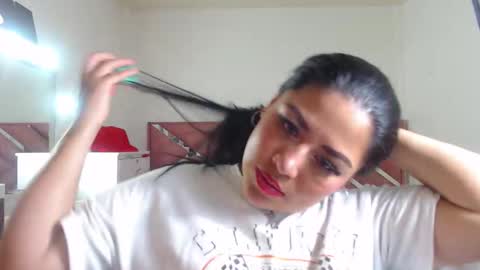 Catalina online show from December 2025 07:12:02 PM