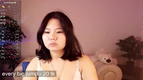Snapshot of moana_light chatting on September 2025 02:02:01 AM hey meet with me online show from September 2025 02:02:01 AM