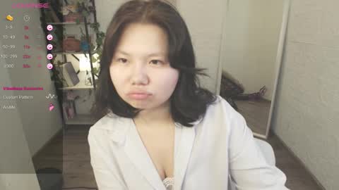 Snapshot of moana_light chatting on October 2025 02:23:02 AM hey meet with me online show from October 2025 02:23:02 AM